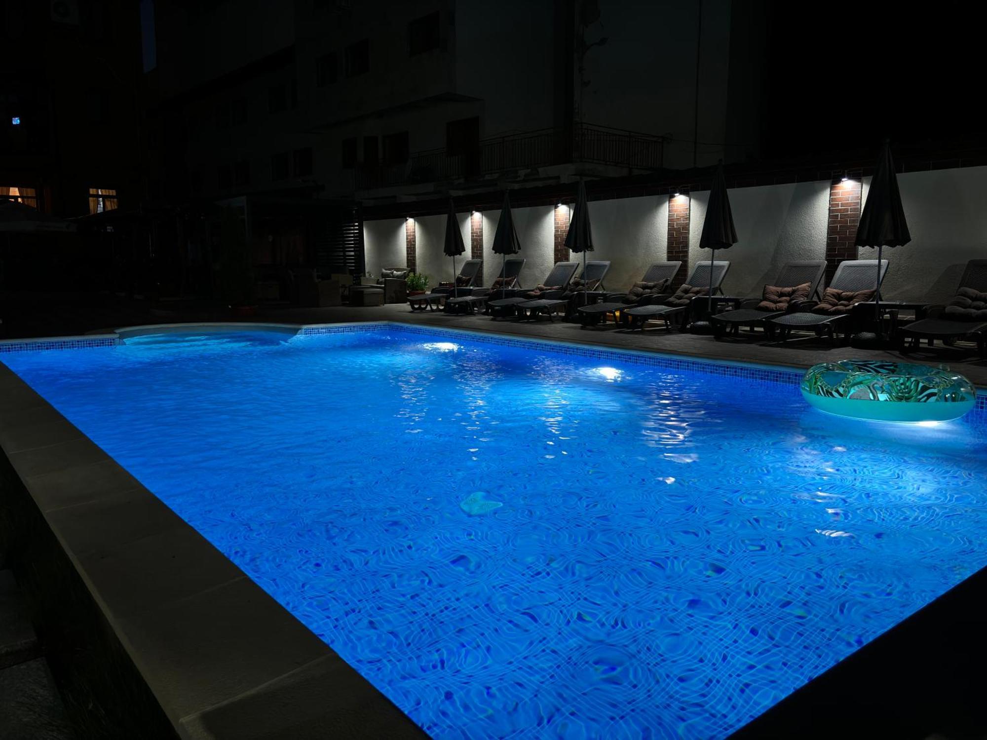 Hotel Rai 트리아브나 외부 사진